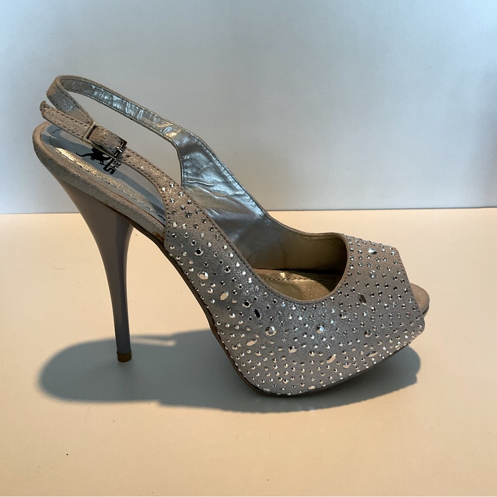 🇺🇸 Sheikh Silver Peep-Toe Platform Shoes. Size 9